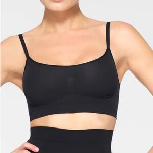 Skims Everyday Sculpt Bralette black